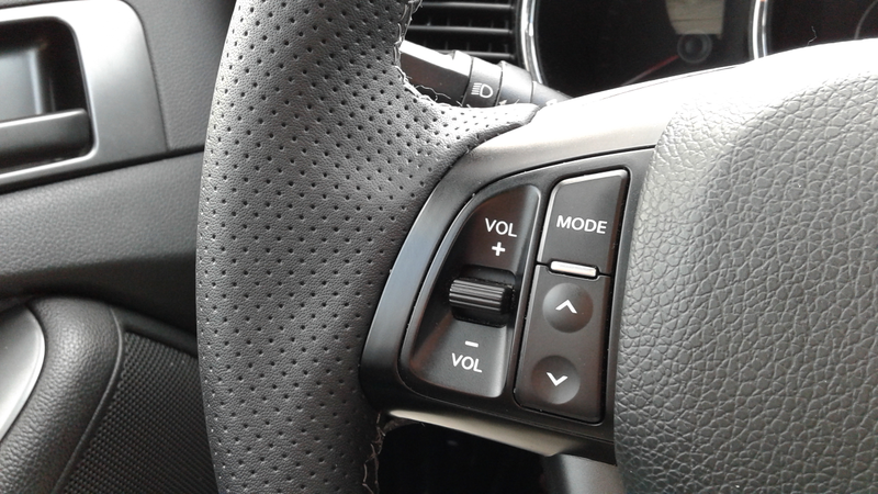 Illustration for article titled I installed a cheap steering leather cover from Ebay and it went great!
